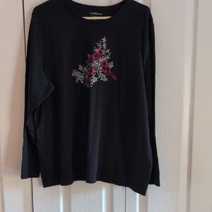 Croft & Barrow Black Long Sleeve Tee with Red Floral Design